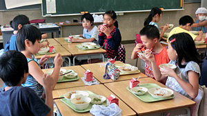 給食再開