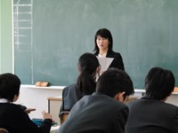 真剣な目でお話をされる税理士さん