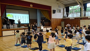 着衣水泳
