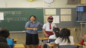 着衣水泳