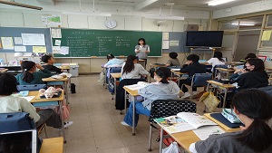 着衣水泳