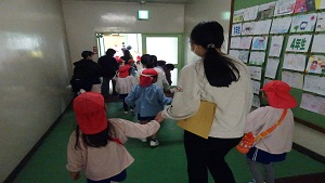 着衣水泳