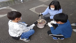 着衣水泳