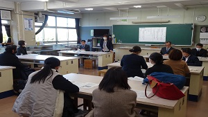 着衣水泳