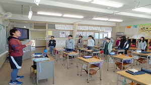 着衣水泳